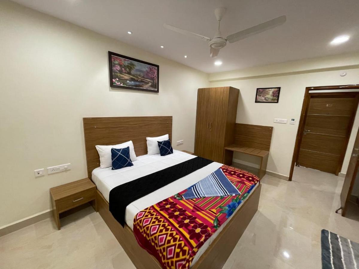 Hotel Srilakshmitulasiresidency Tirupati Zewnętrze zdjęcie